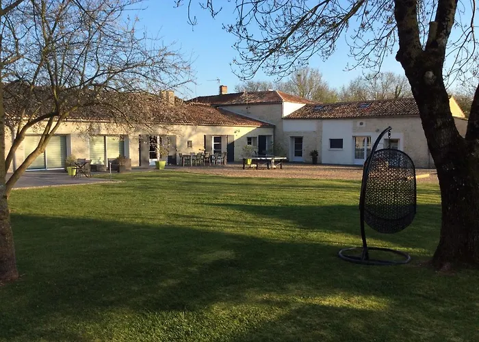 La Fompatoise Bed & Breakfast 3*